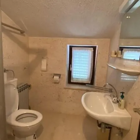 Romansa 2* זאדאר