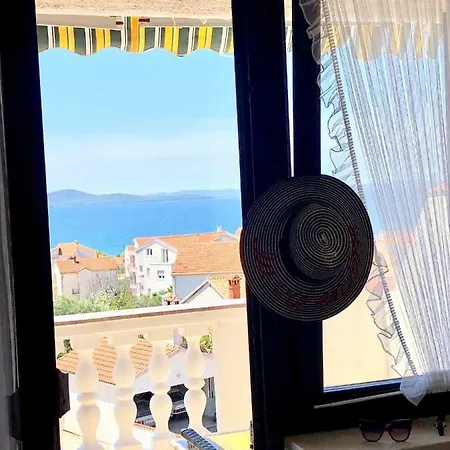 Romansa 2* זאדאר