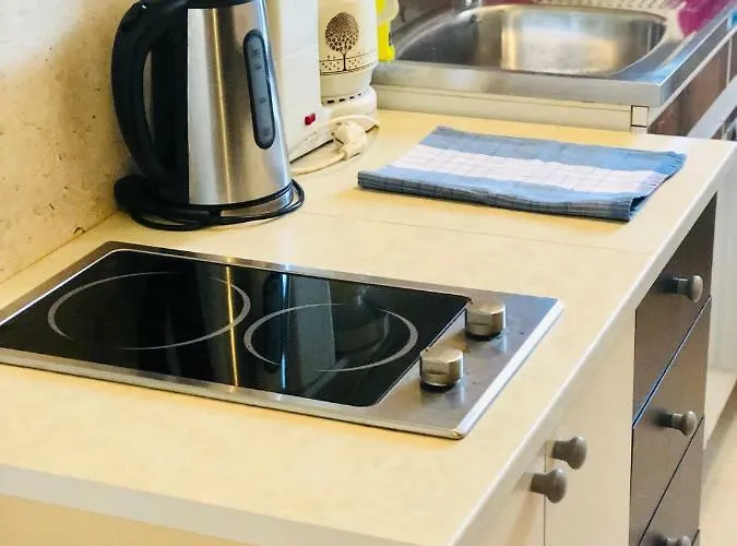 Romansa Πανσιόν 2*