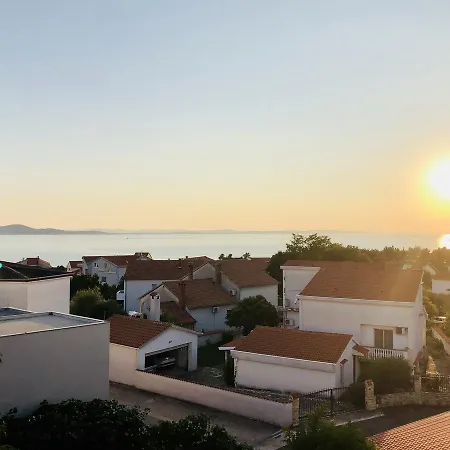 Romansa 2* Задар