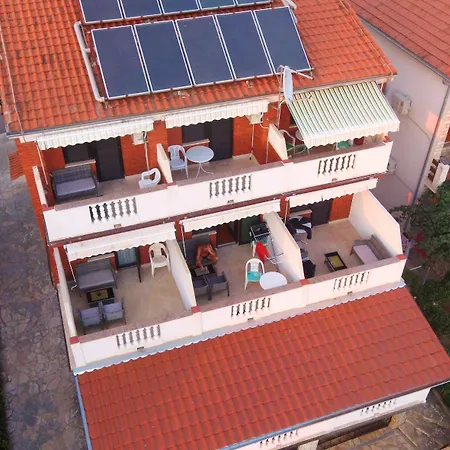 Romansa 2* Задар